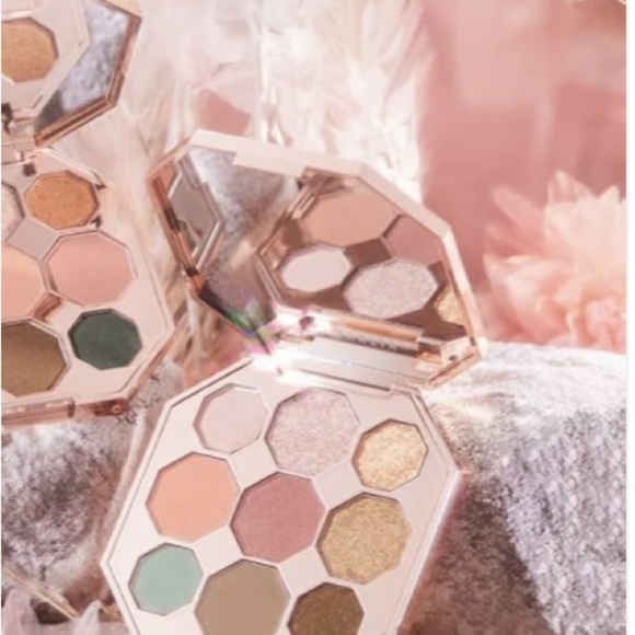 Dear dahlia garden of light palette makeup beauty cosmetics eyeshadow - Picture 2 of 2